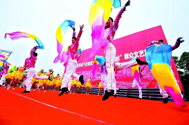 5月25日 与额敏来一场“芬芳花季 芍药之约”