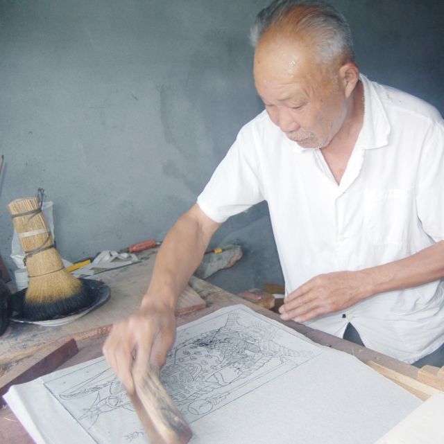 年画是中国古代寓意吉祥的形象含有祝福新年吉祥喜庆之意