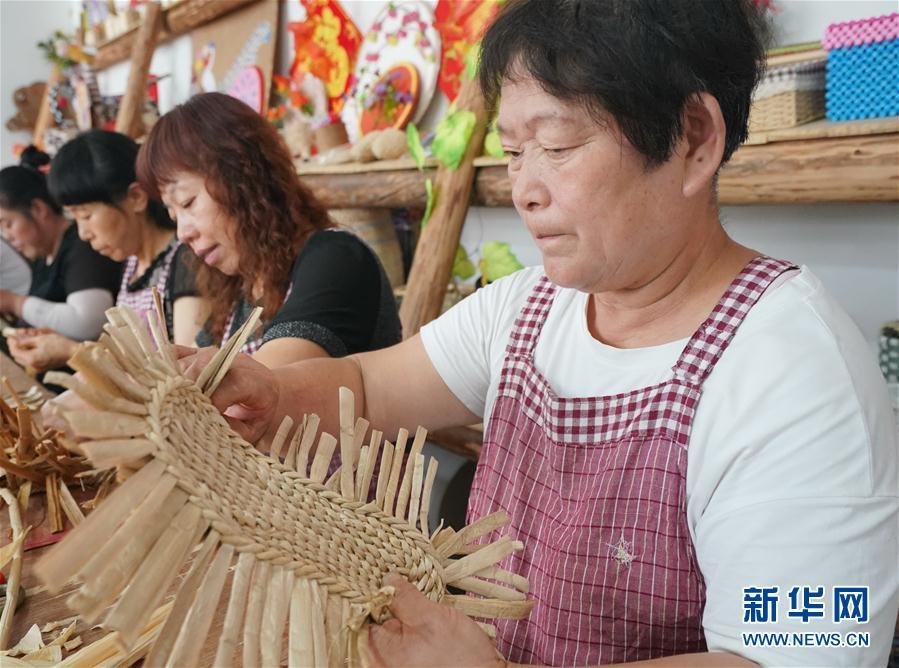 （社会）（1）河北抚宁：草编技艺助农增收