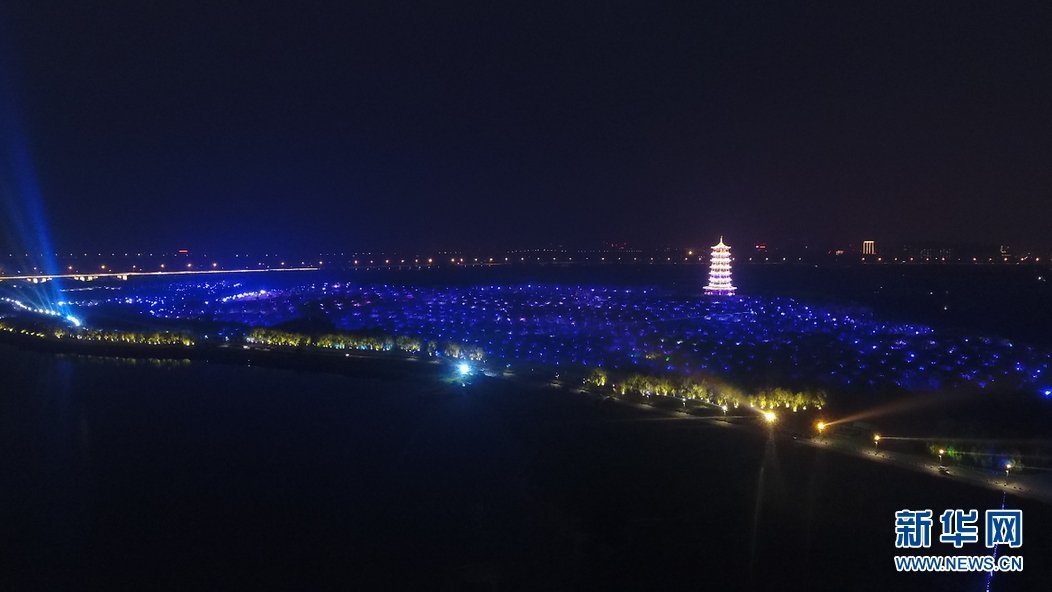 喷泉+灯光秀 石家庄滹沱河生态区再添美景